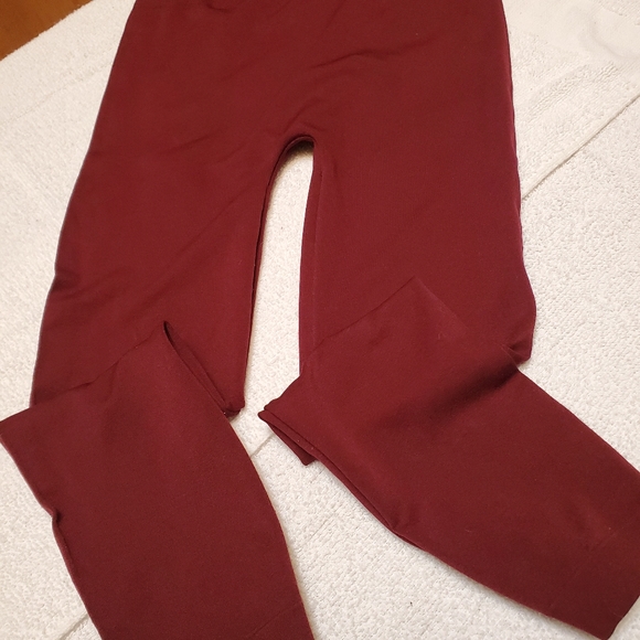 2 pr. Red & Black Footless tights/leggings - Picture 7 of 7